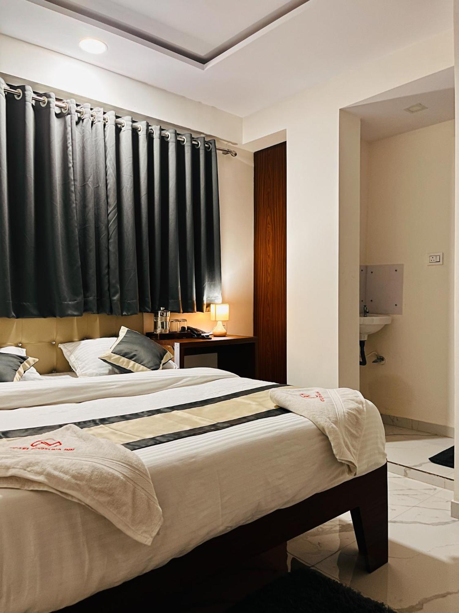 Fortuna Inn Manage By Sn Hospitality Нави Мумбаи Экстерьер фото